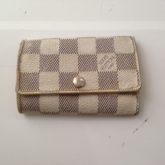 Louis Vuitton, Damier Azuzr 6-Hooks Key Case - Picture 1 of 7
